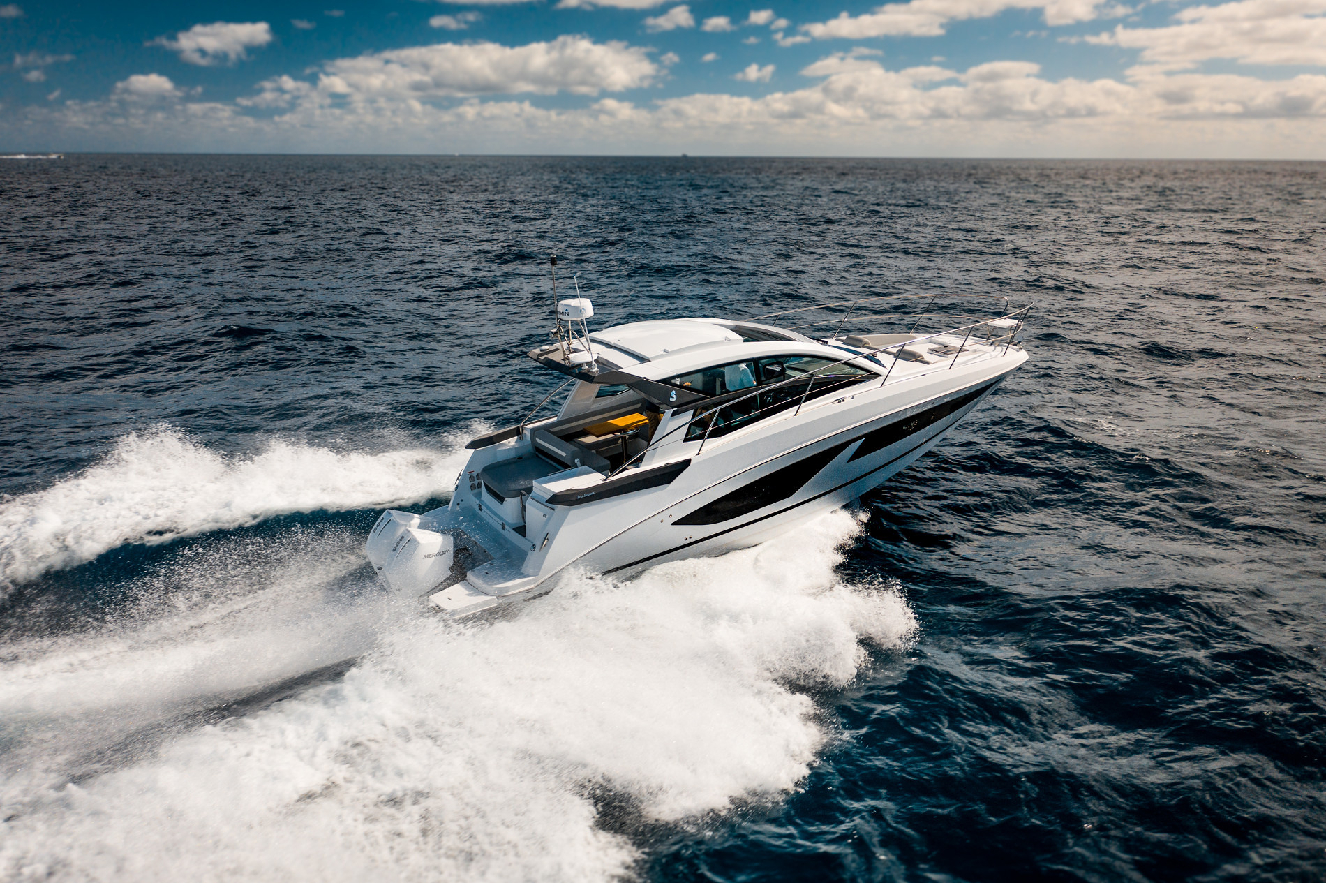 beneteau motor yachts