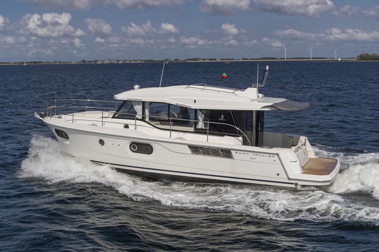 BENETEAU Swift Trawler - Cape Yachts